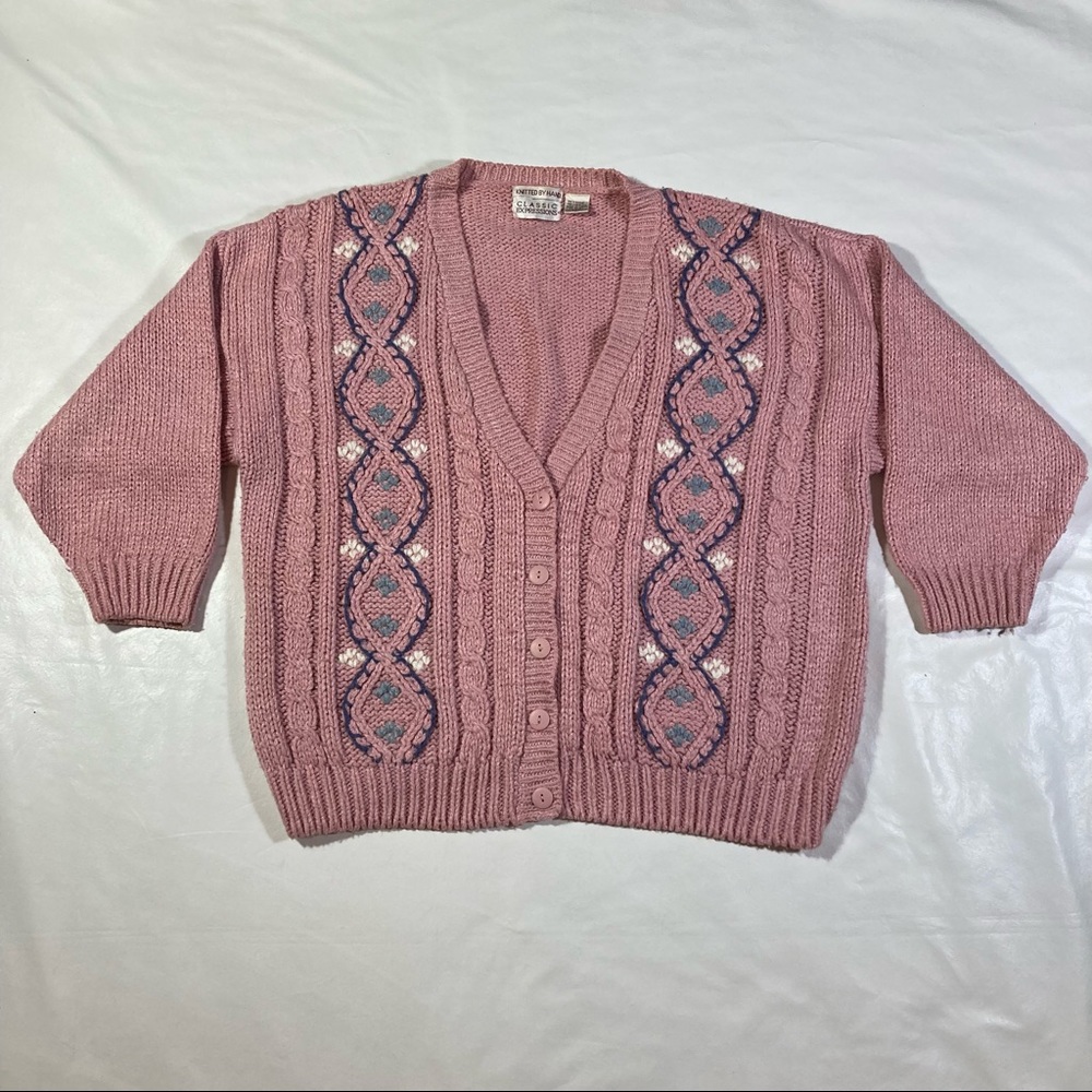 Vintage hand knitted pink embroidery oversized chunky cable knit sweater. Sz 24W